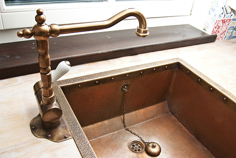 Copper Sink Kitchen